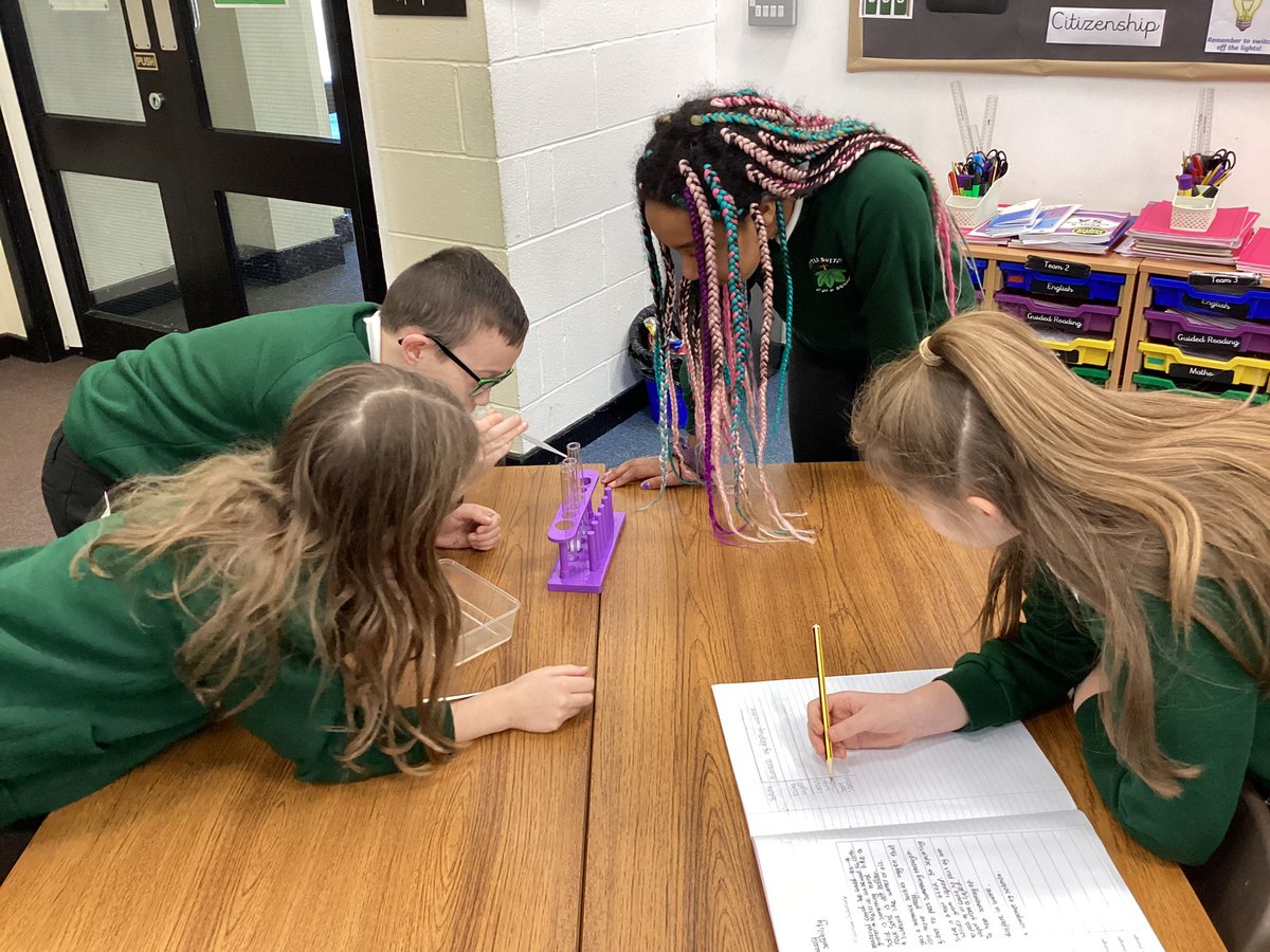LittleSuttonCoE's tweet photo. In our science lesson yesterday, Y5 learned that some materials dissolve and that solubility rates vary. We added drops of water using a pipette to different solutes to measure their solubility. π§«π§ͺπ¬ #sciencebug #typesofchange #ks2science https://t.co/AViKGDICGx