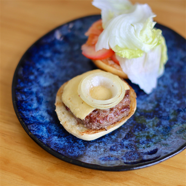 Unique Beautiful Reactive Glaze Plate,The hamburger made by myself feels more delicious. #plate #ReactiveGlazeplate #Blueplate #VICRAYS