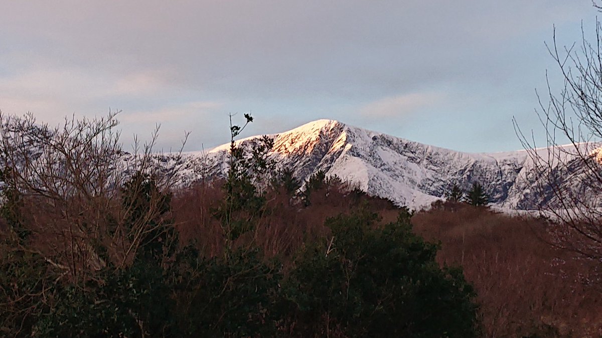 AllOneMind's tweet photo. First snow in the Behy Valley. https://t.co/Y48fcQpyho