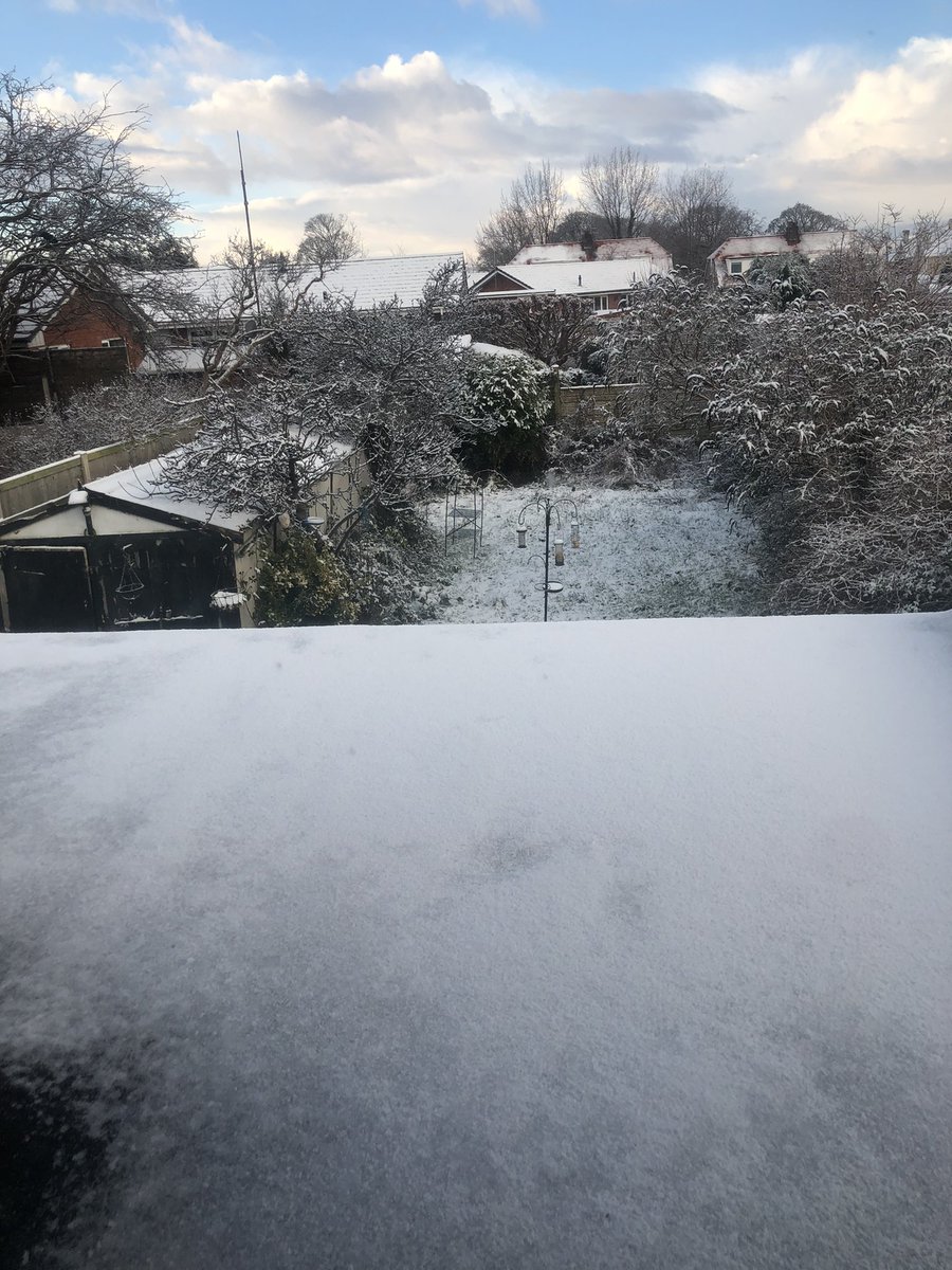 The sprinkling of snow we have in Prestatyn this morning. I made sure I stocked up on fat balls for the birds yesterday. So they an extra food source in these cold temperatures.  
#wales #cymru #snow #winterdays