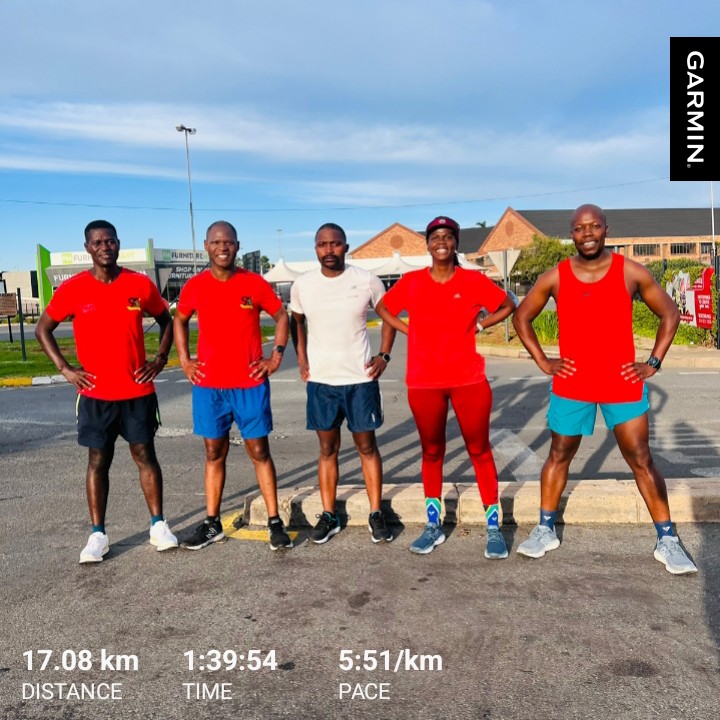 Mantolo_Andzile's tweet image. Day 17/31. It&apos;s now a group war
#keepmovingchallenge
