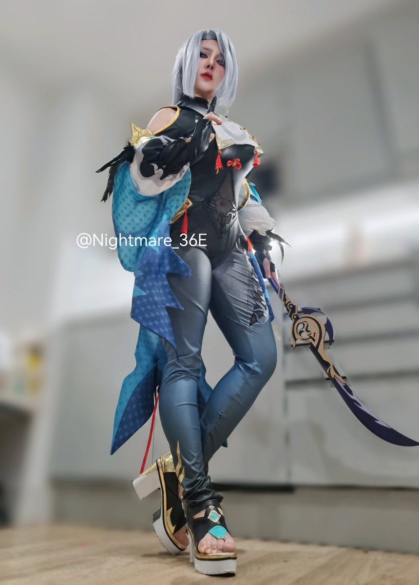 我名申鹤，命格孤煞，易伤身边人。

#cos #cosplay #shenhe #ganshin #原神 #申鹤 https://t.co/0BF53oq2b3