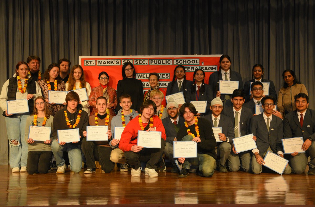 SLOinIND's tweet image. Pupils from High School Ptuj 🇸🇮 visited St. Mark's Sr. Sec. Public School in New Delhi 🇮🇳. Pupils from both countries will have 10 days to explore Slovenian and Indian culture. #exchangeprogramme