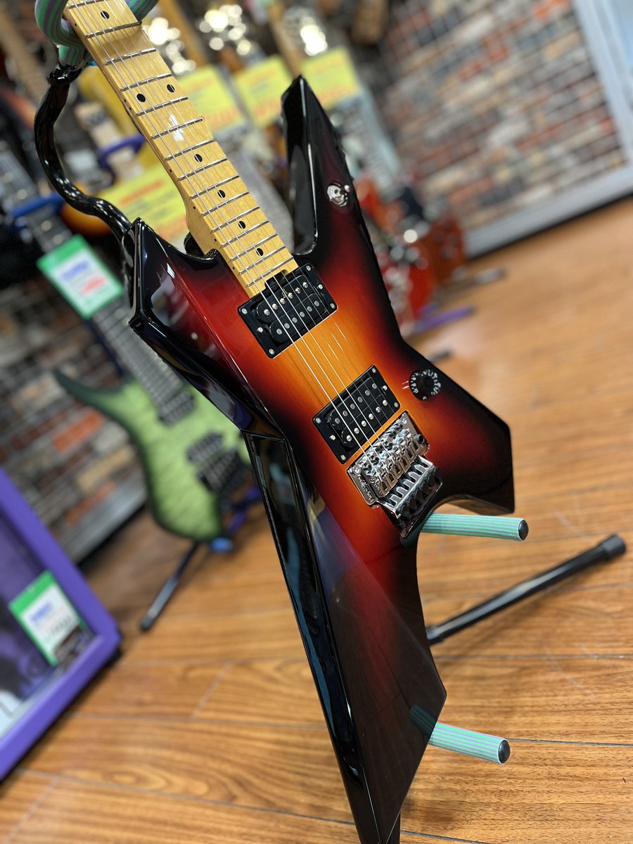 AikyokuOfficial's tweet image. 【アピタ長久手店】

生産完了品🙇‍♀️奇跡の入荷❗️
このお値段で日本製Killerが買える
ラストチャンス🤩👍

変形シェイプに関わらず高い演奏性と
エッジの効いたサウンドが魅力❤️‍🔥

■Killer
KG-EXPLODER 3TS 3tone sunburst

デジマート⏩digimart.net/cat01/shop5062…

#killer #exploder