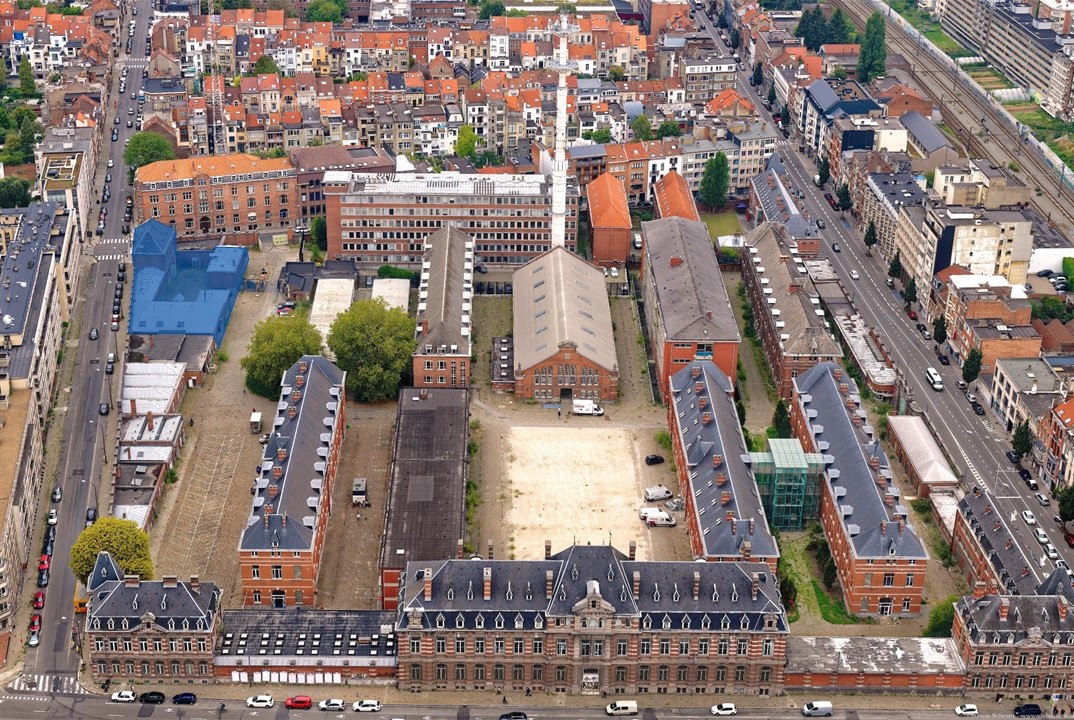 SauMsiBrussels's tweet photo. 📢 @Usquarebrussels : la SAU cherche une équipe pluridisciplinaire pour la programmation architecturale de la Maison de l’Autisme : https://t.co/vx72K43UKs...
#architecture 
© https://t.co/VpQrgkmbkD (https://t.co/B9ReMQVEYl) https://t.co/QQWlaeqt3E