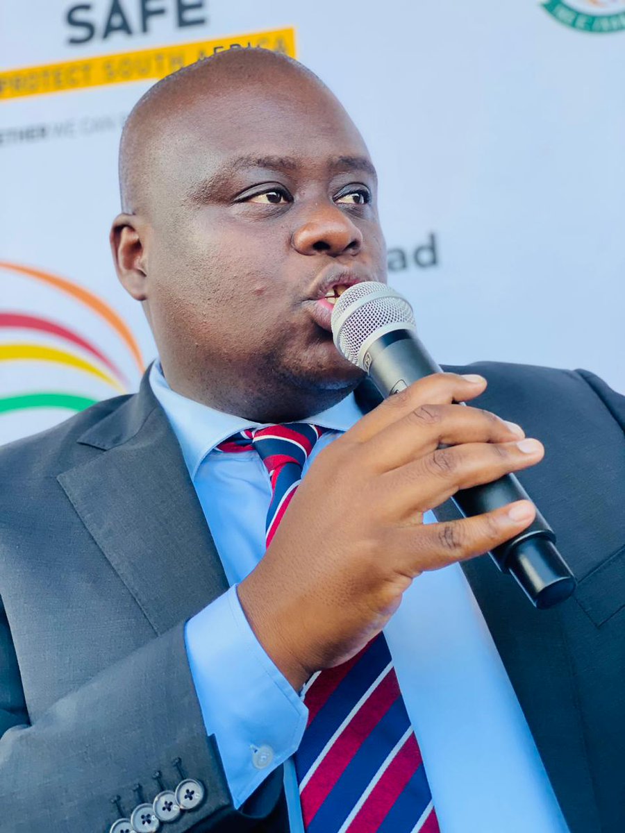 Deputy Minister Nzuza also encouraged learners to apply and collect their ID. The Department is working with @DBE_SA to take mobile offices to schools to enable learners to apply at schools #DHAServiceDelivery #SmartIDCard
