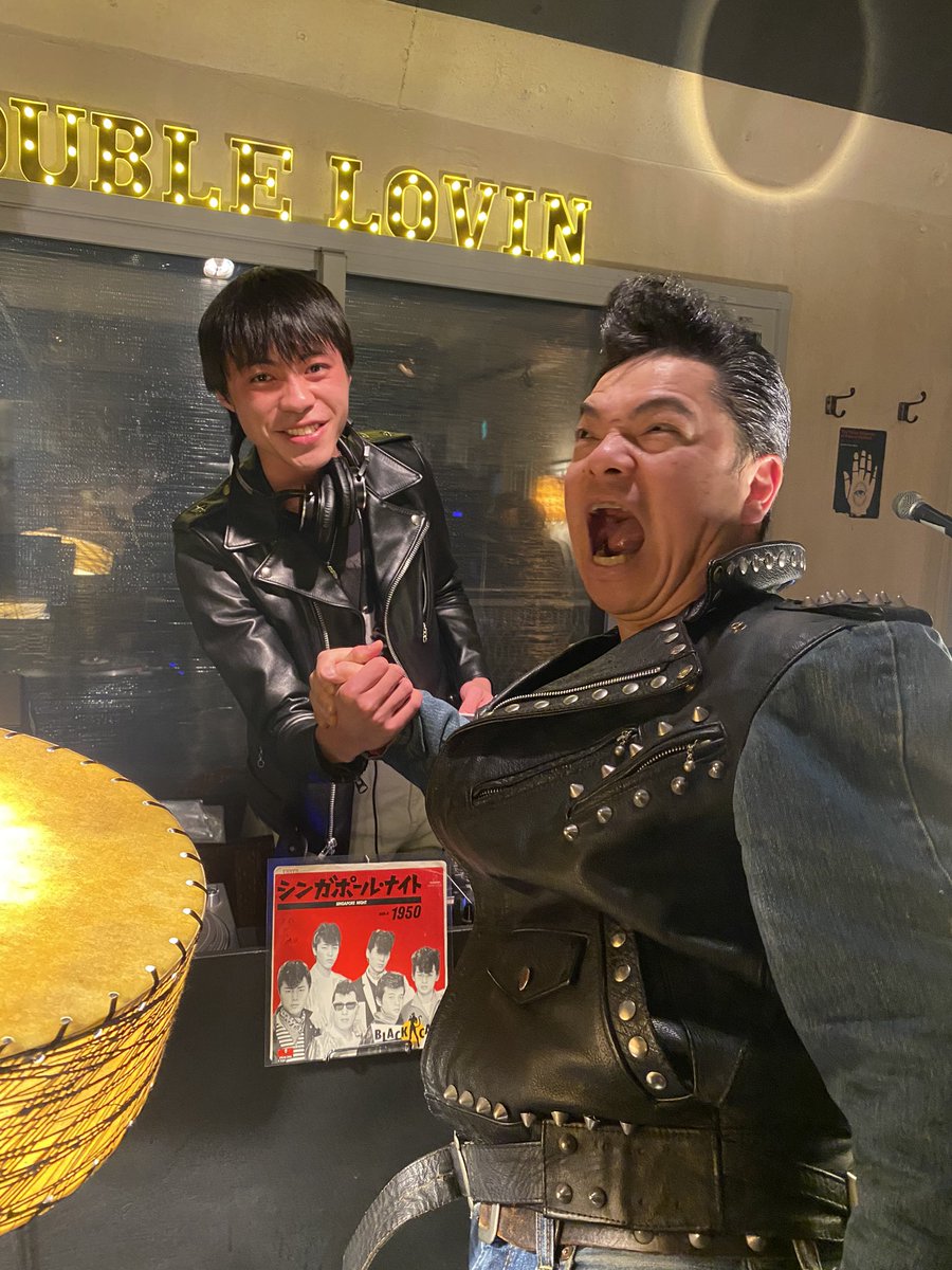 Rumi_1212's tweet photo. 《 DOUBLE LOVIN' vol.5 》
-NEW YEAR SPECIAL!!-
③

ファイヤー兄さん（縁起物🎍）来て、結局オンステージでした笑
シャマラマ、また動き出す様です！

2023 / 1 / 14 sat. https://t.co/80jDUm27Bd
