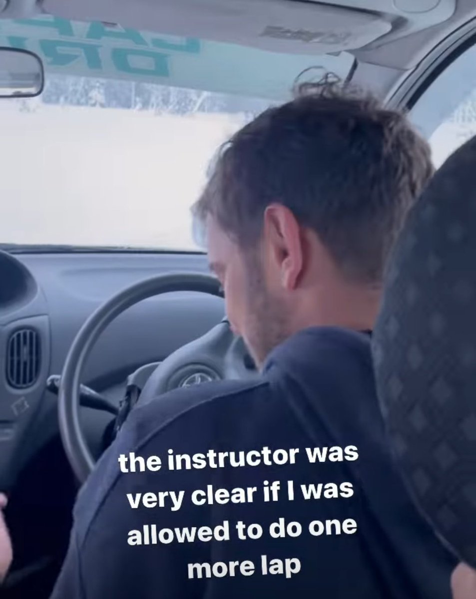 GarrixInterview's tweet image. 🤣🤣🤣🤣