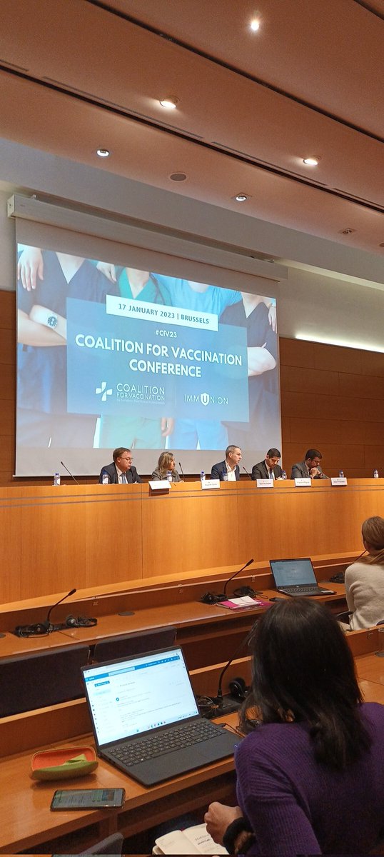 Valeboss's tweet photo. @istsupsan participates in the #cfV23 contributing to the discussion panel on how it is relevant the collaboration among public health professionals as well as the cross-sectoral work to increase the #vaccineconfidence @EuroHealthNet @CoalitionForVax https://t.co/zPO3ao1eO8
