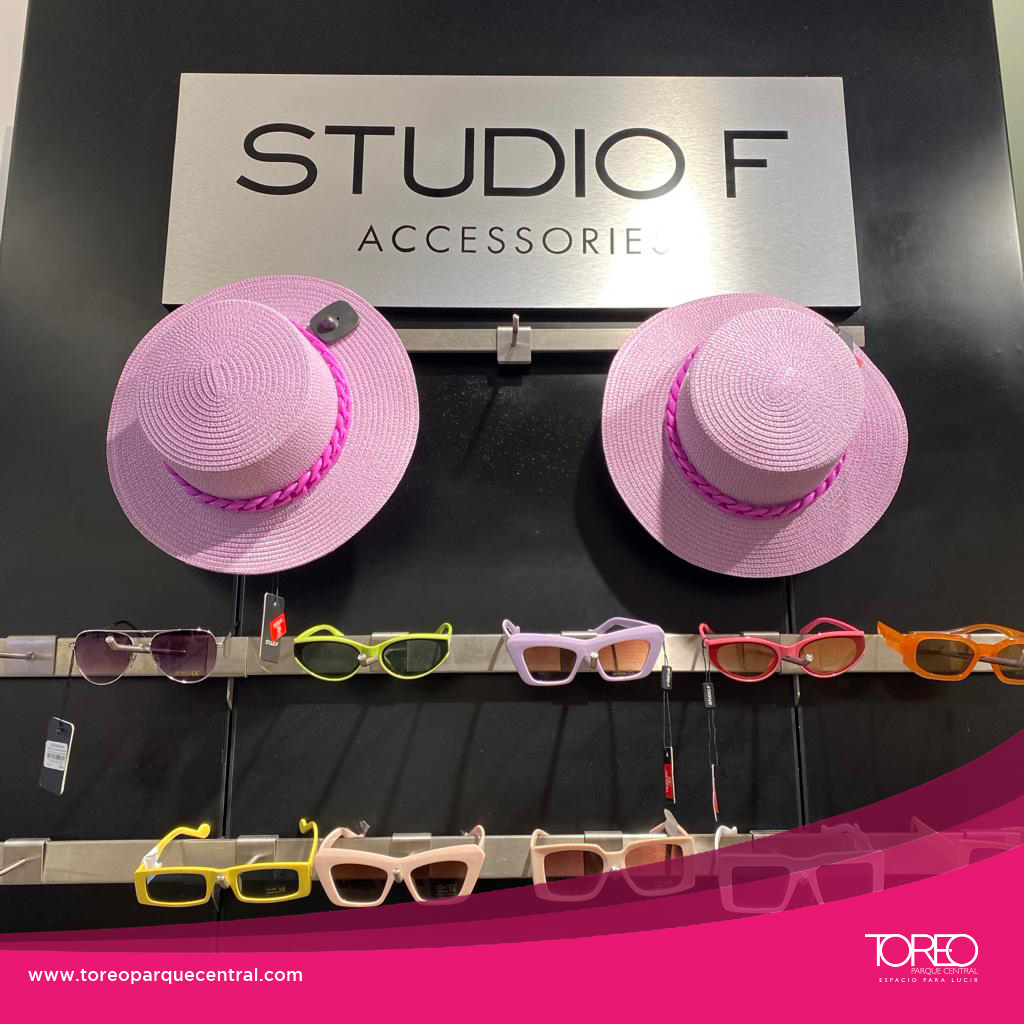 ToreoPC's tweet image. Dejando que los accesorios aporte a tu increíble estilo.
 Encuéntralos en: 
#STUDIOF
#fashion
#rebajas
#toreoparquecentral