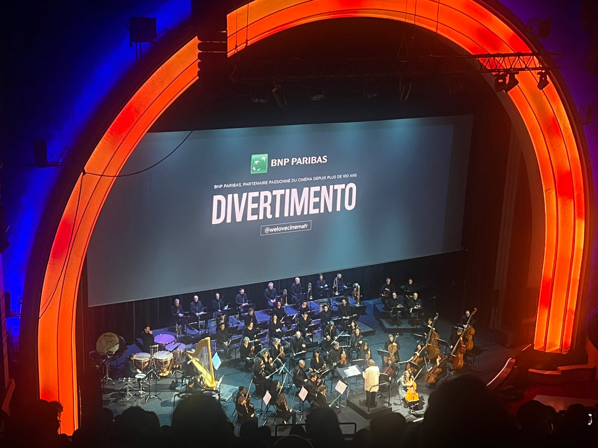 📽️ Hier, les #entrepreneurs ont eu la chance d'assister 
à l’avant 1ère exceptionnelle de #Divertimento ⁦| <a href="/ZahiaZIOUANI/">Zahia Ziouani</a> <a href="/mcmentionschaar/">marie-castille mention-schaar</a> | au #GrandRex grâce à l'invitation de notre partenaire <a href="/BNPParibas/">BNP Paribas Group</a> !

Un #film unique à découvrir dès demain en salle 🎬🍿 #culture
