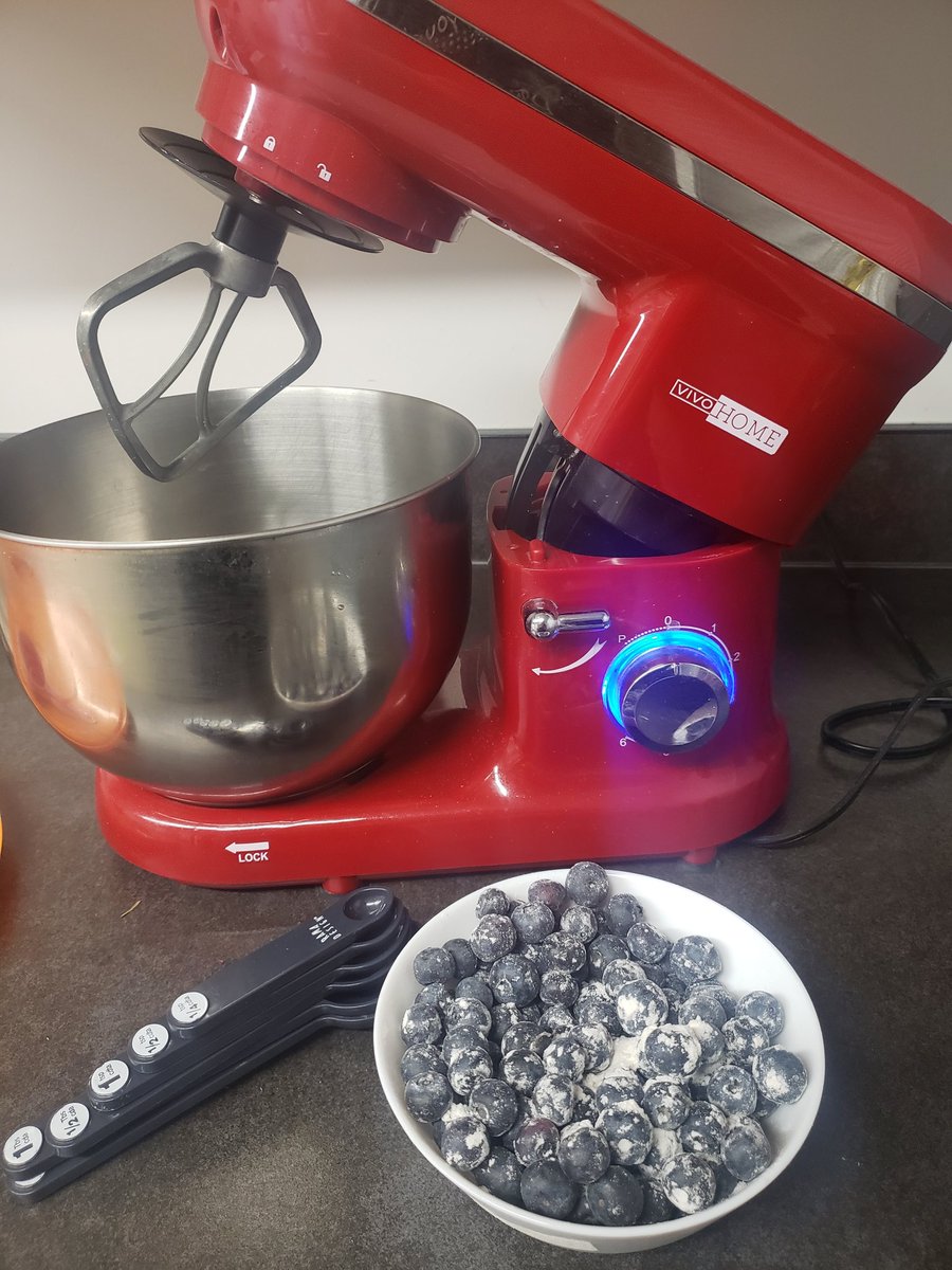 I ❤️ that part of my job includes  teaching small group life skills.
This morning we are making blueberry muffins and the students  have no idea they are doing math while baking 😀 <a href="/IRIC_WC/">IRIC</a> #mathskills #baking #getinmybelly