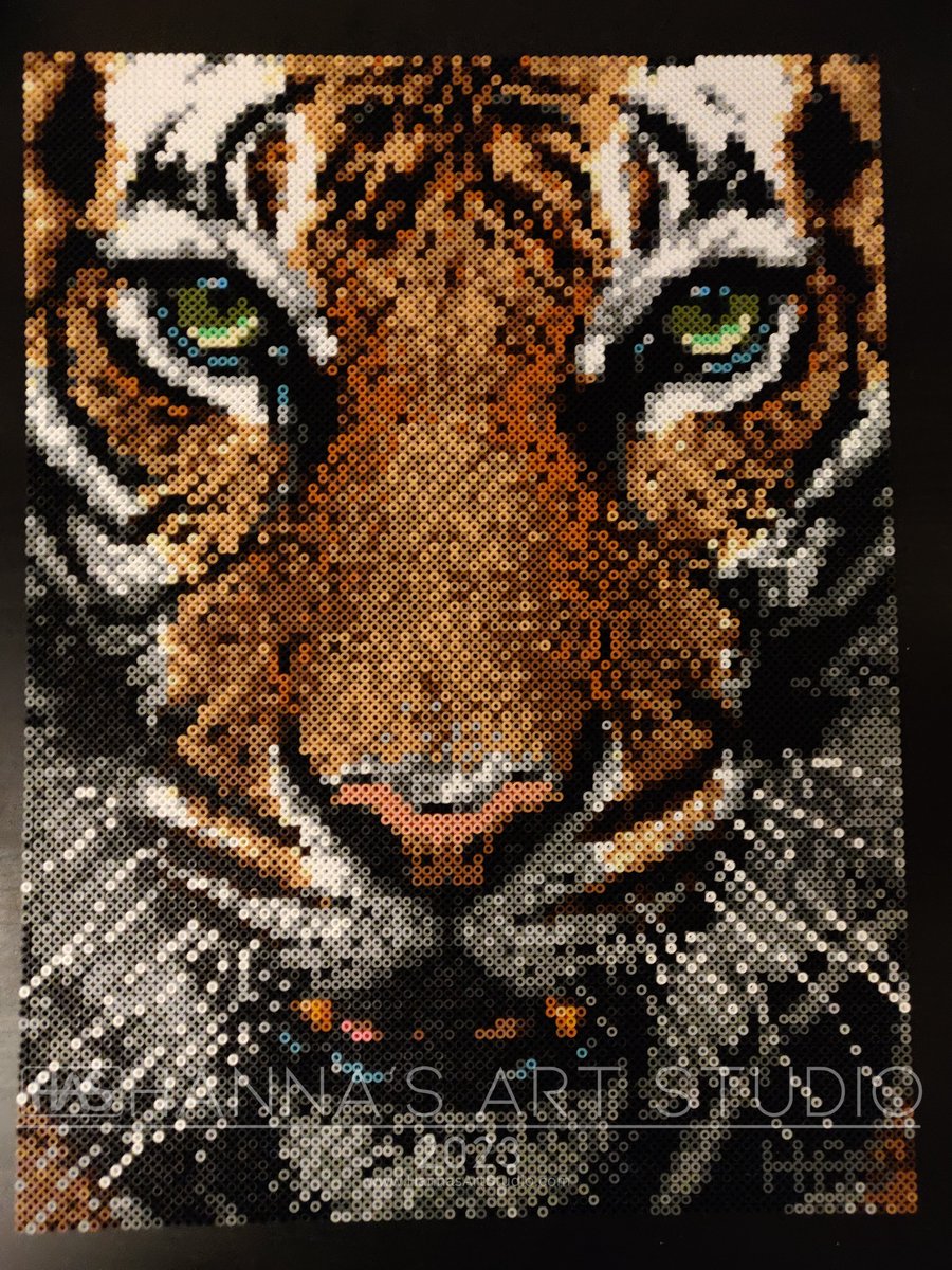 HannasArtStudio's tweet photo. Bead tiger!
Tiger portrait made out of Hama beads 🐯❤️
#HamaBead #HAMA #Tiger #Wildlife #BeadArt https://t.co/zoypaAgUPI