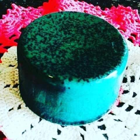 BLueberry Lavender Butter Poppy Seeds Pure fruit butter based handmade organic soap cakes Bestelling Item#summerrainesnaturals #poppyseed #naturalskincareproducts