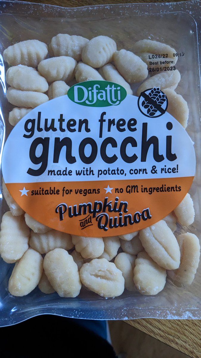 VeganOlive1's tweet photo. Two of favourite things for tea tonight...love #gnocchi #pesto @difatti  #Veganuary #Veganuary2023 #Vegan #Veganfood https://t.co/Cq2lZYSd4M