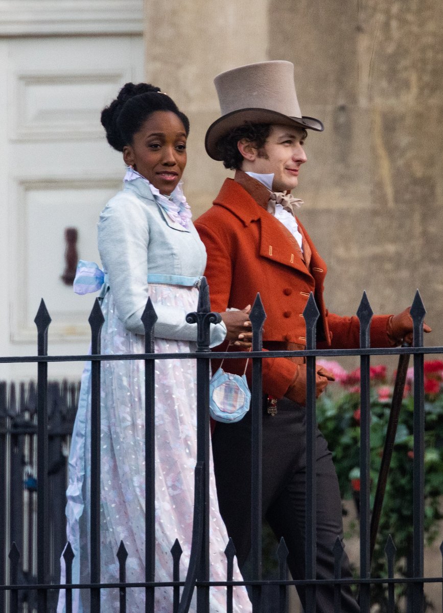 TomWrenPhoto's tweet photo. Filming for season 3 of Bridgerton takes place at Royal Crescent in Bath today @SWNS 

#bath #bridgertons3 #bridgerton #bridgerton3 https://t.co/7vmspKhbYY