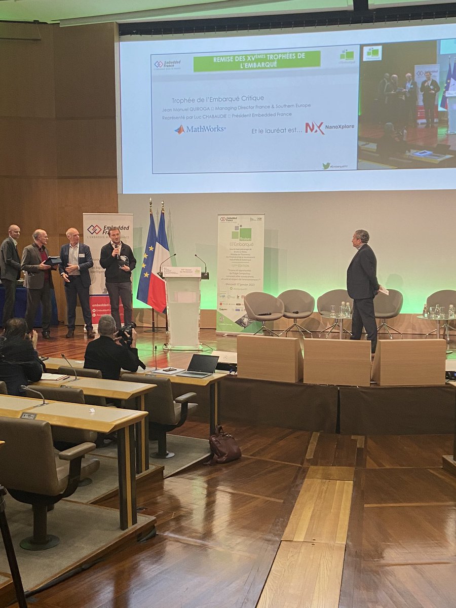 EmbeddedFrance's tweet photo. Trophée de l’Embarque Critique décerné à #Nanoxplore
#EmbarqueXV https://t.co/D8QysejbiM
