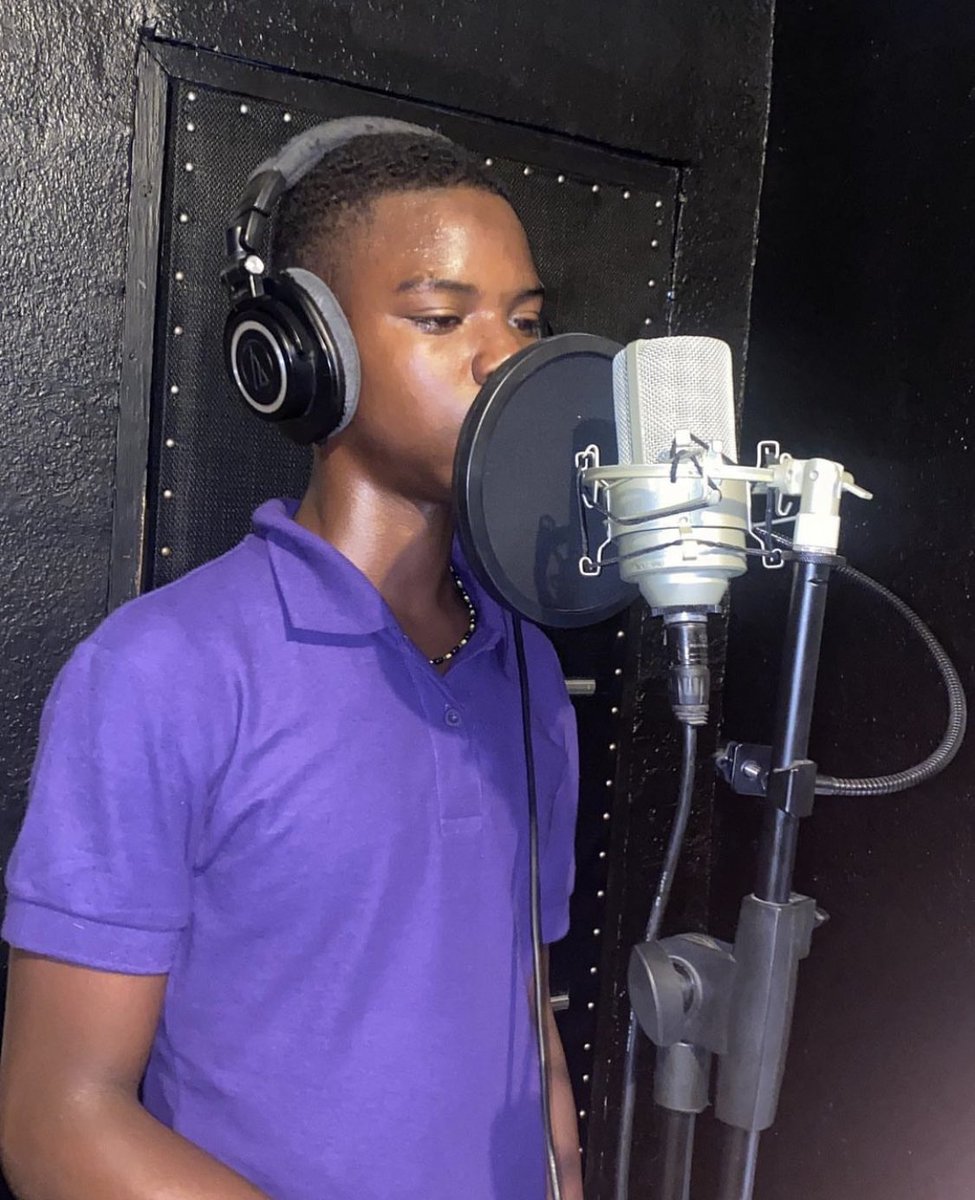 Sleekjamaica's tweet photo. Something major coming from Jamaica’s next star. #Rushawn 🇯🇲🇯🇲🎯🎯🙌🏽
#beautifulday
(📸: Rushawn.ewears /IG) https://t.co/KlPQ1VWBg9