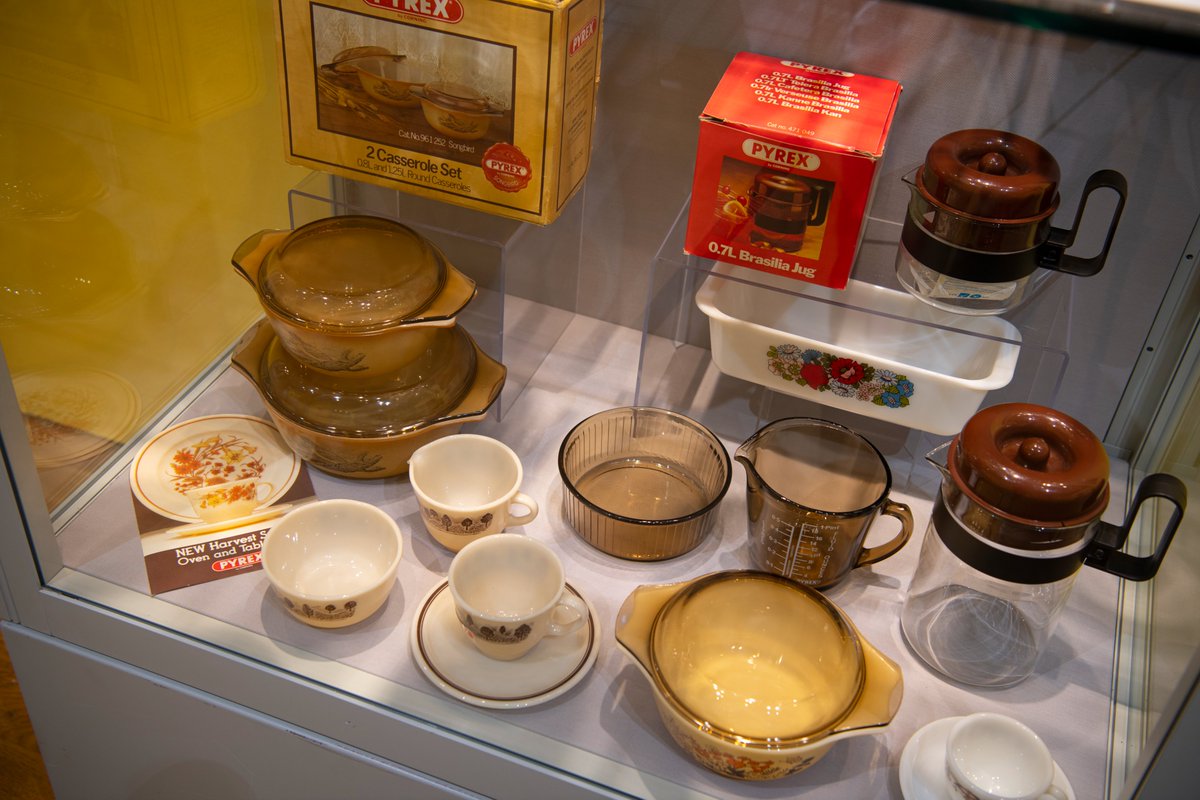 SundMuseum's tweet image. It&apos;s the last week to explore our Pyrex 100 display!

2022 marked 100 years since Pyrex was first made in Sunderland and our Pyrex 100 display celebrates the centenary. 

Pyrex 100 is free to visit until Saturday 28 January. 

Discover #Pyrex100 👇
sunderlandculture.org.uk/events/pyrex-1…