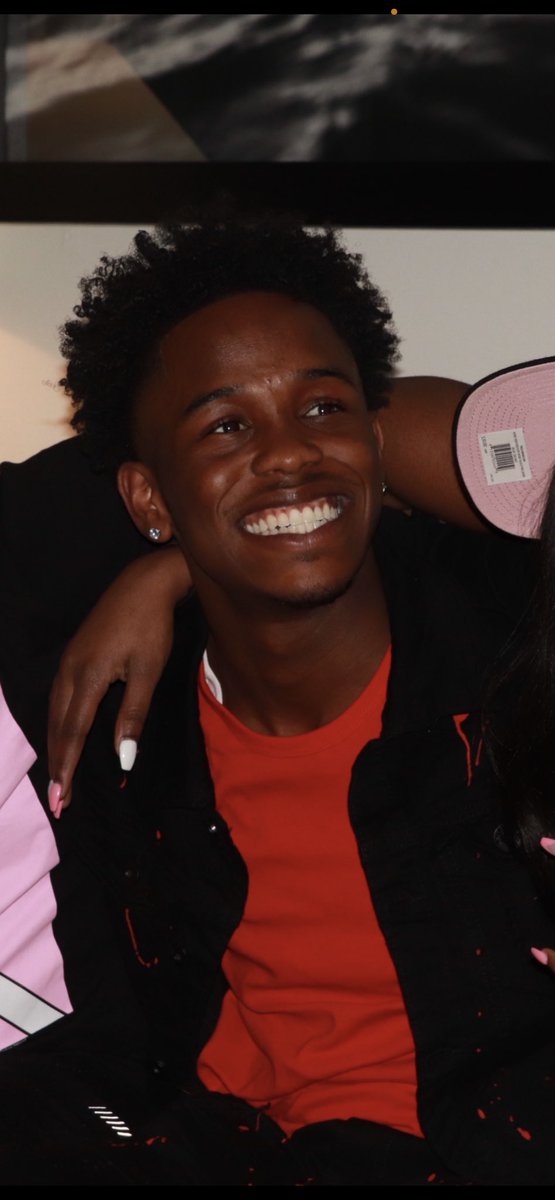 LingKeisha tweet media