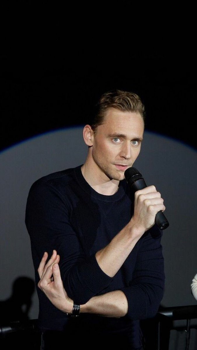 rarehiddles's tweet photo. https://t.co/vfTkGdUoUP