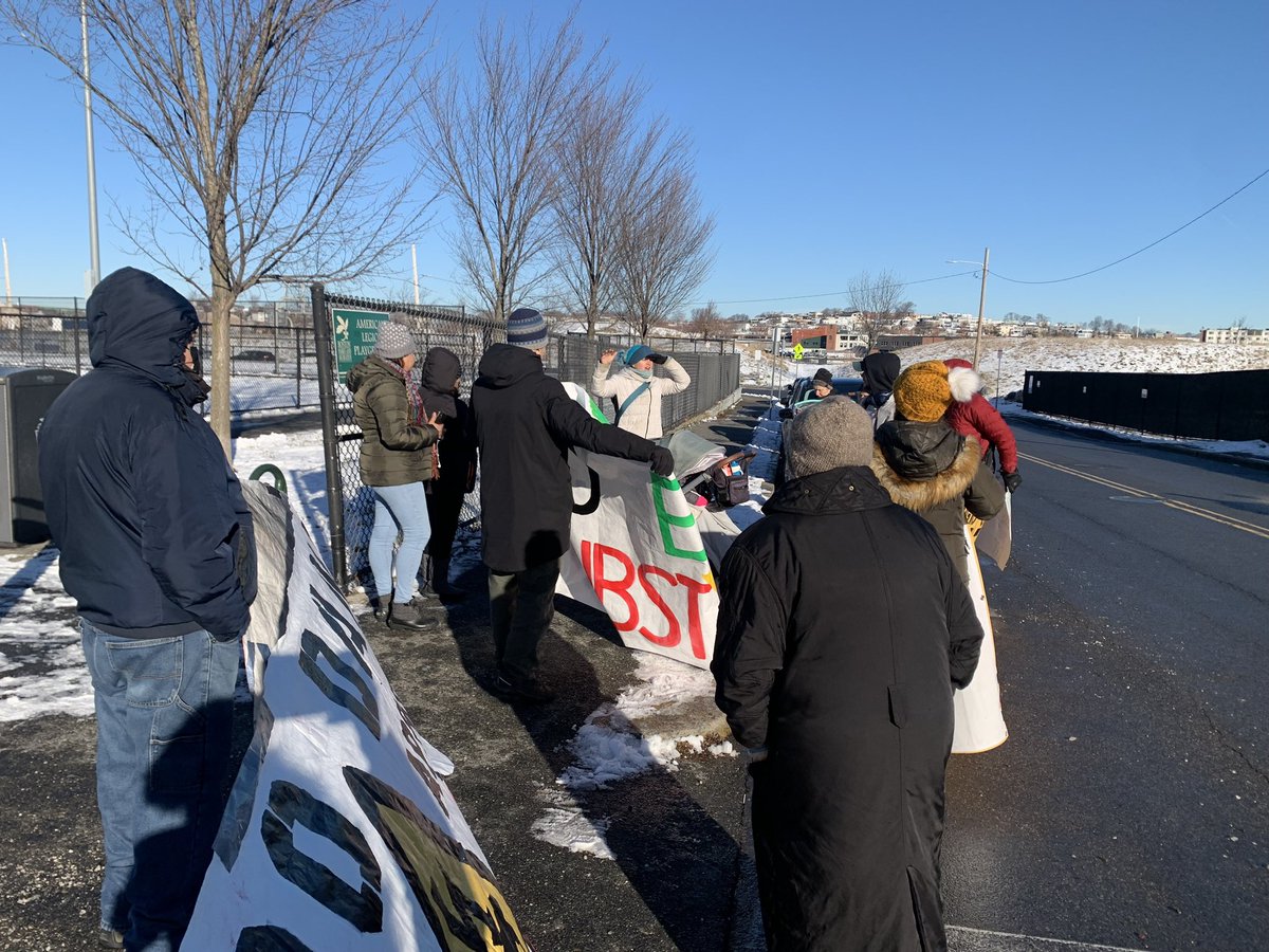 GreenRootsEJ's tweet image. BREAKING! Six Eastie residents and activists, including members of @XRBoston and prominent Eastie leaders Sandra Nijjar and Alex DeFronzo were arrested for protesting the construction of the Eversource substation. #NoEastieSubstation