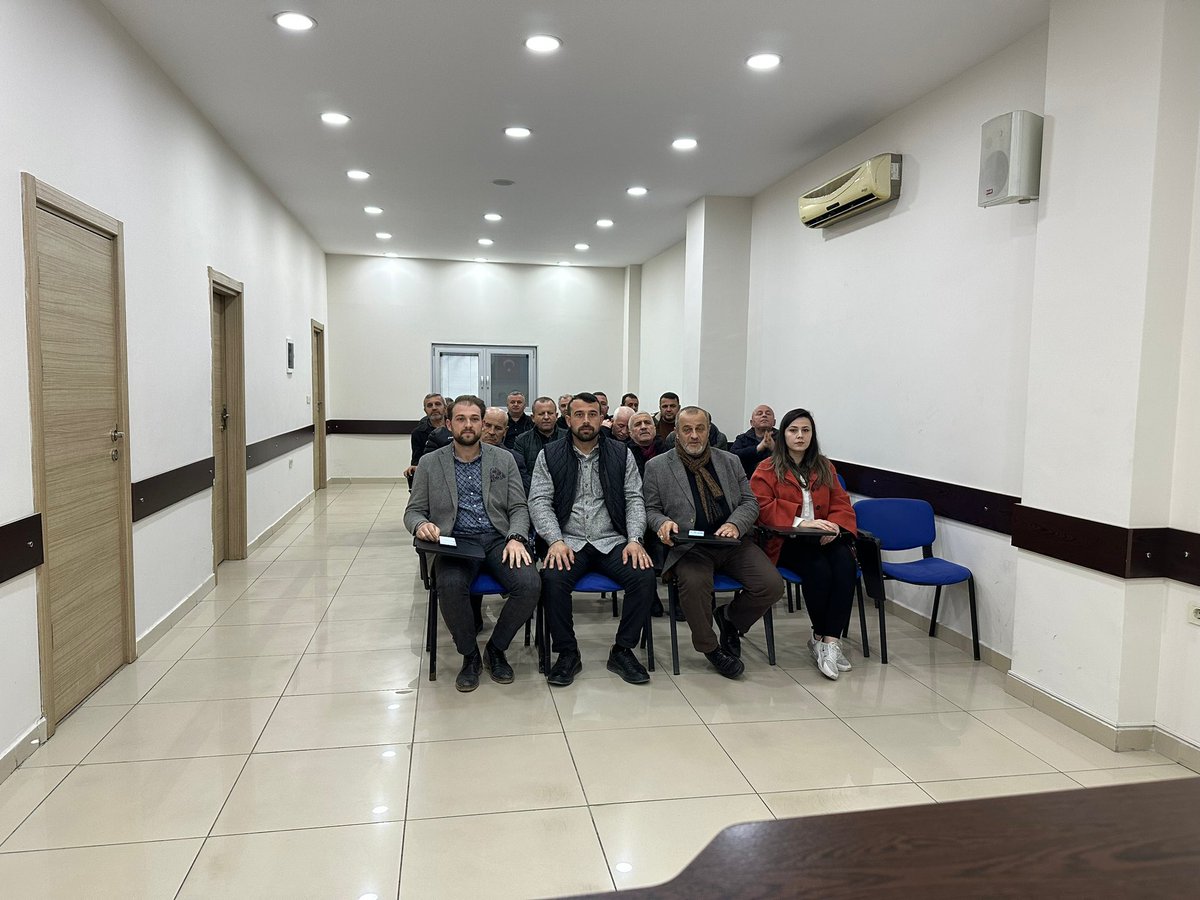 Ak Parti Serdivan ilçe başkanlığı Haftalık yönetim kurulu toplantımızı İlçe Başkanımız <a href="/burakerkenn/">Burak Erken 🇹🇷</a> Başkanlığında gerçekleştirdik.<a href="/sbYusufAlemdar/">Yusuf Alemdar</a> <a href="/ekremyuce/">Ekrem Yüce</a> <a href="/yunustever/">Yunus TEVER</a> <a href="/aliihsanyavuz54/">Ali İhsan YAVUZ</a> @cigdematabek <a href="/uncuoglurecep/">Recep Uncuoglu</a> <a href="/AKPartiSakarya/">AK Parti Sakarya</a> <a href="/AKGencSerdivann/">AK Gençlik Serdivan</a> <a href="/akkadinserdivan/">AK Kadın Serdivan</a>