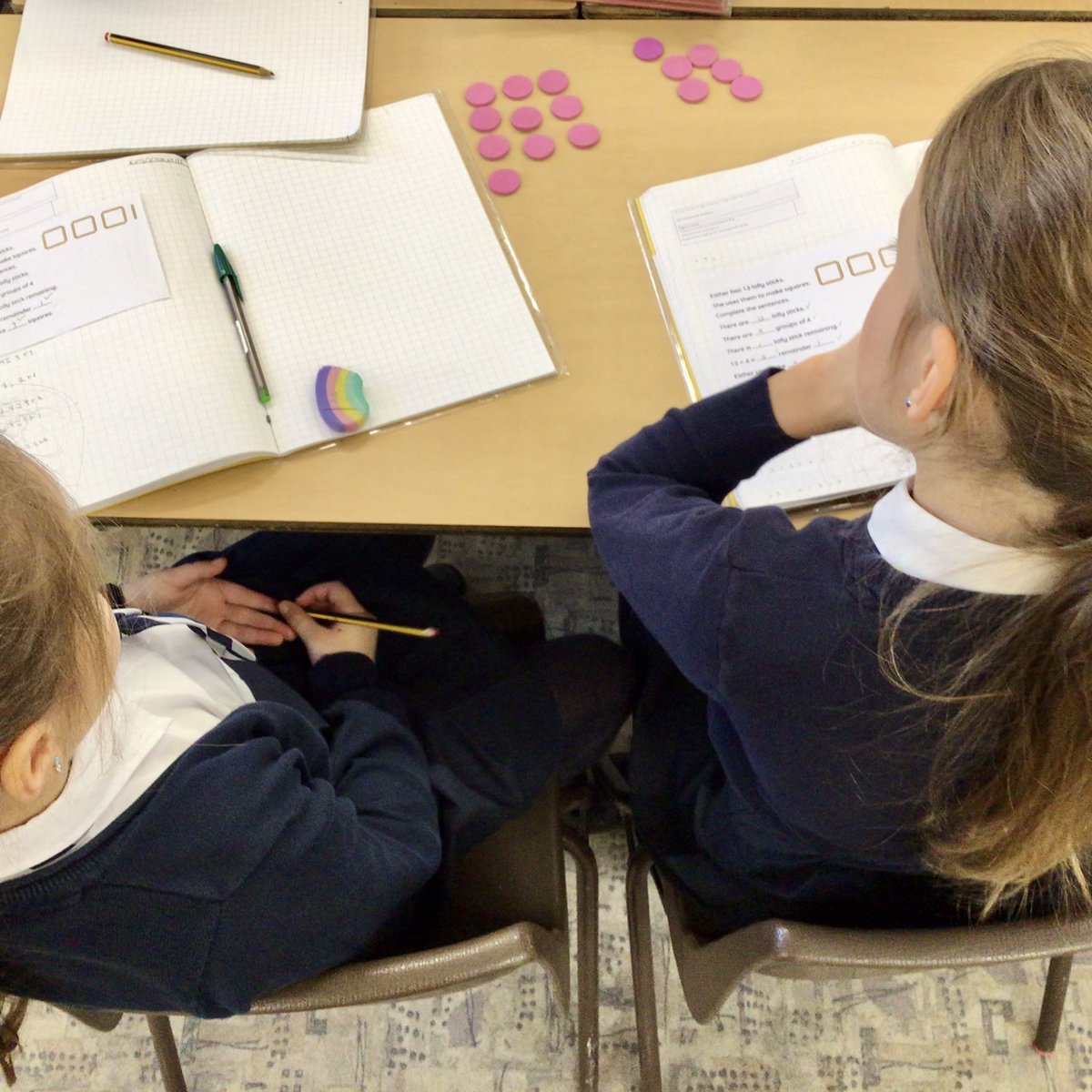 AnnunciationHA8's tweet photo. Year 3 have been using counters to support their understanding of dividing 2-digit numbers by 1-digit numbers with remainders #concretelearning https://t.co/yM4qi7glfw