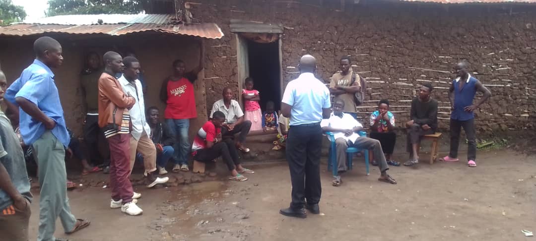 ACODEVU's tweet photo. The youth of #Karambi subcounty in #Bwera district recently got free HIV/AIDS testing and counseling sessions with support from ACODEV. According to the peer educator Mr Gerald many young people can not afford HIV testing in private clincs.
#SLFproject https://t.co/x6MzHRbUn3