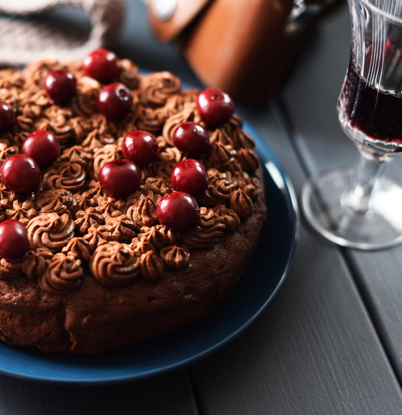 Heute ist der Tag des Schokoladenkuchens! 📆🍫🍷 

📍Hier finden Sie einige Tipps, wie Sie Ihren Lieblingsschokoladenkuchen mit einem guten Wein kombinieren können. 

👉decantalo.com/de/de/blog/heu… 

#chocolatecakeday #schokoladen #winelovers #chocolate