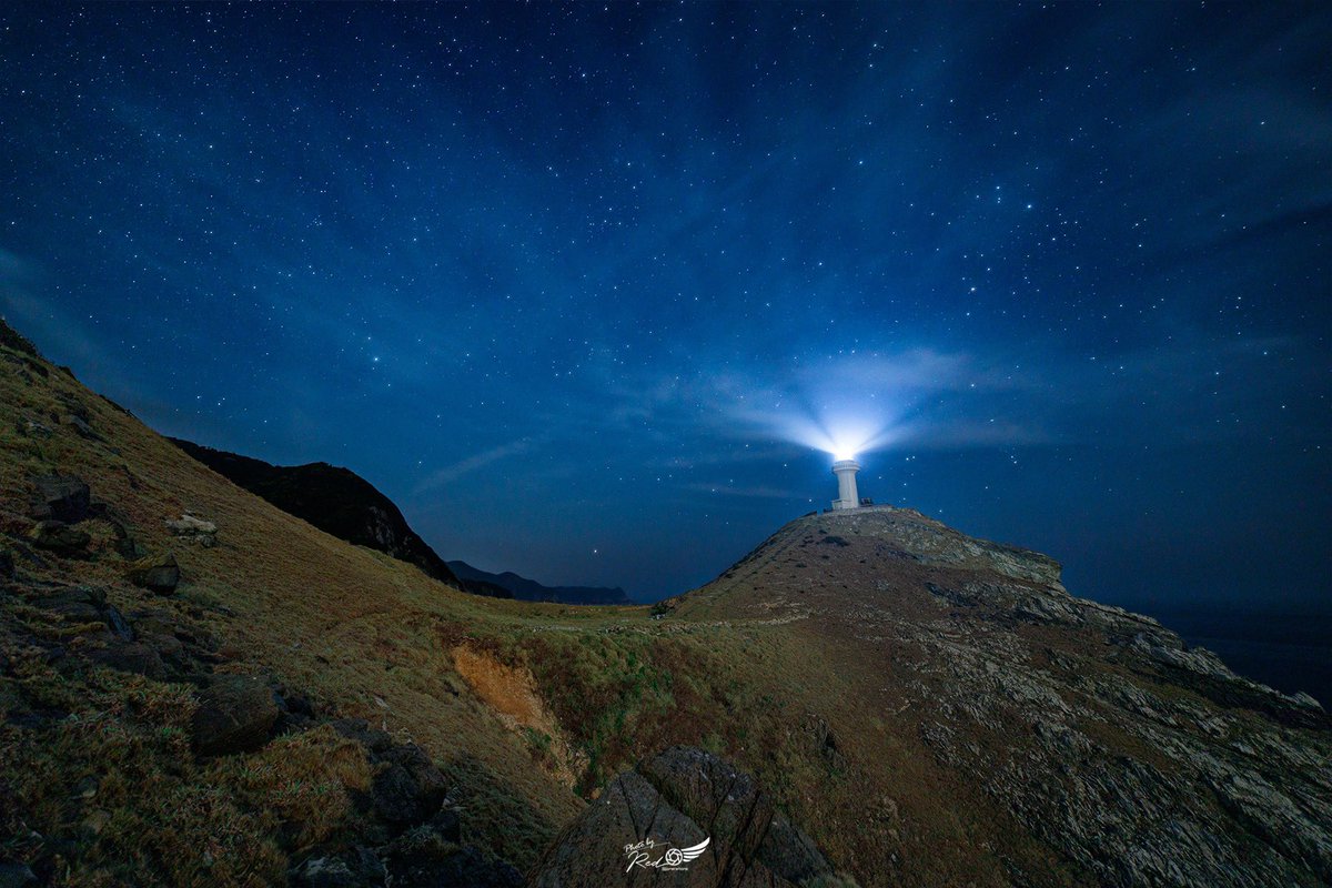 jonerations's tweet photo. 五島の星空の写真を沢山の方に見て頂き嬉しいです。
島の星空は最高なので、皆様が行く新たな道を照らすよう　千億の星に頼んでおきました！ https://t.co/E1YAucjO0O
