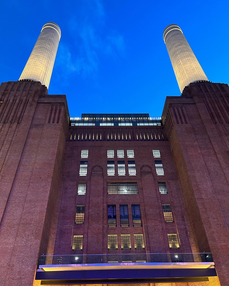 We had the honour of creating a virtual tour for an amazing store in the stunning Battersea Power Station.

Transforming their retail experience and engaging their audience! 

#virtualtour #3Dtour #digitaltwin #retail #batterseapowerstation #battersea #london