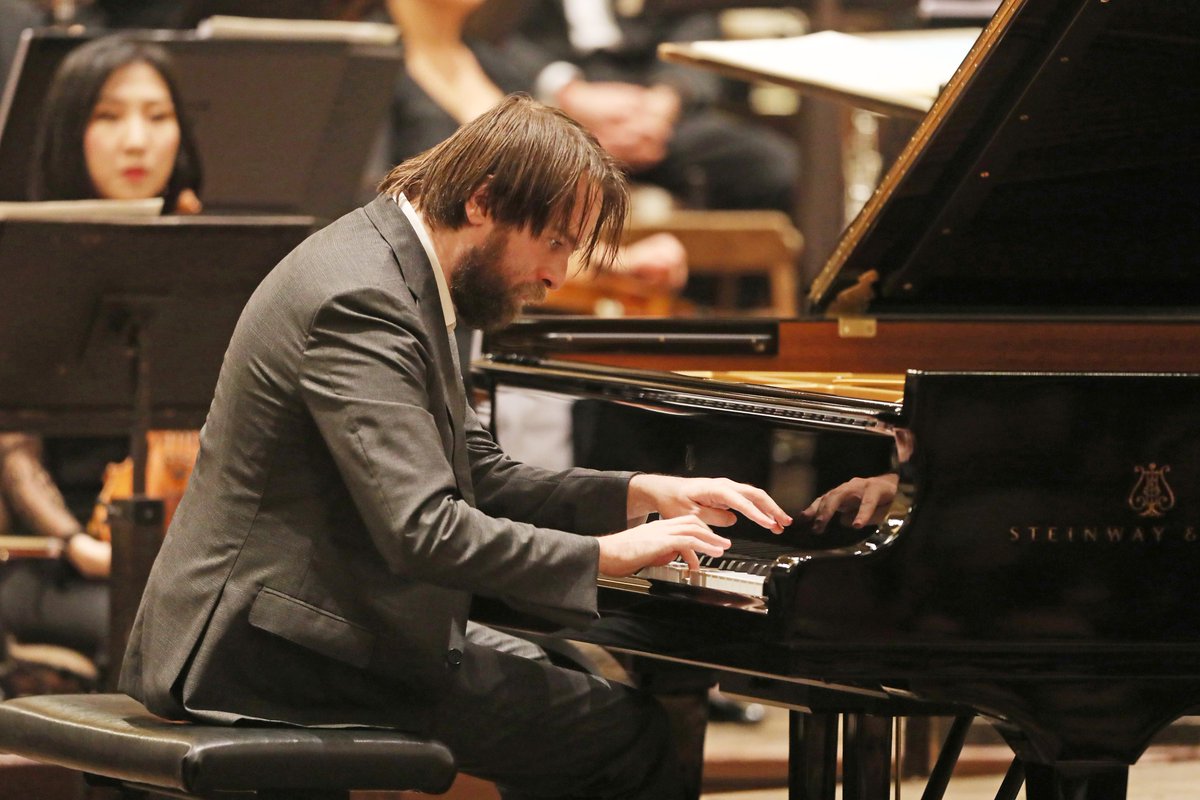 Musikverein's tweet image. On 23 January @daniil_trifonov will honour us again with a visit! With his piano recital he will present a huge spectrum from #Mozart to #Scriabin 🎶🎹 We can't wait 🤩

23 January, 7.30 pm
Golden Hall, #Musikverein

➡ Tickets: 
tickets.musikverein.at/SelectSeats?re…

📸 © Dieter Nagl