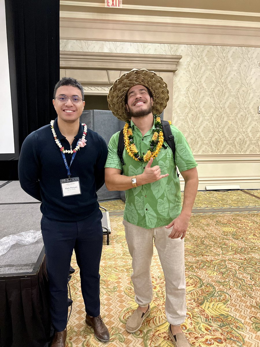 Late update: Meeting Dr. <a href="/KeoluFox/">Dr./Prof. Keolu Fox</a> at #PSB2023. A role model for Pacific Islanders. Mahalo!

PC: <a href="/alexGioannidis/">Alexander G. Ioannidis</a>