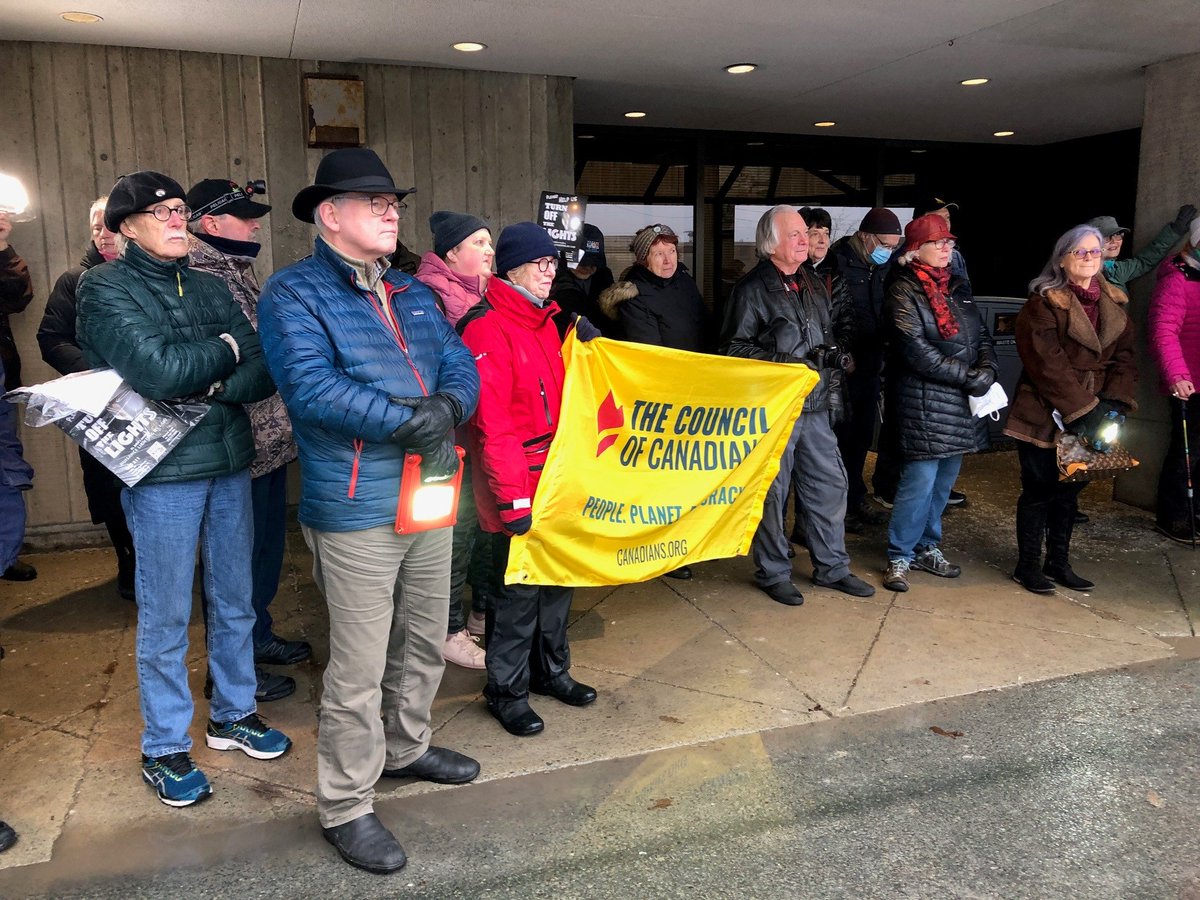JimDinn's tweet photo. Great turnout for the rally yesterday. 
Councillor @Sheilagholeary's motion to deal with the nuisance lighting was defeated. The Outer Battery is a neighborhood that people from around the world come to see, it is unfortunate that the residents are being impacted. #nlpoli https://t.co/zb0T9FcCq5