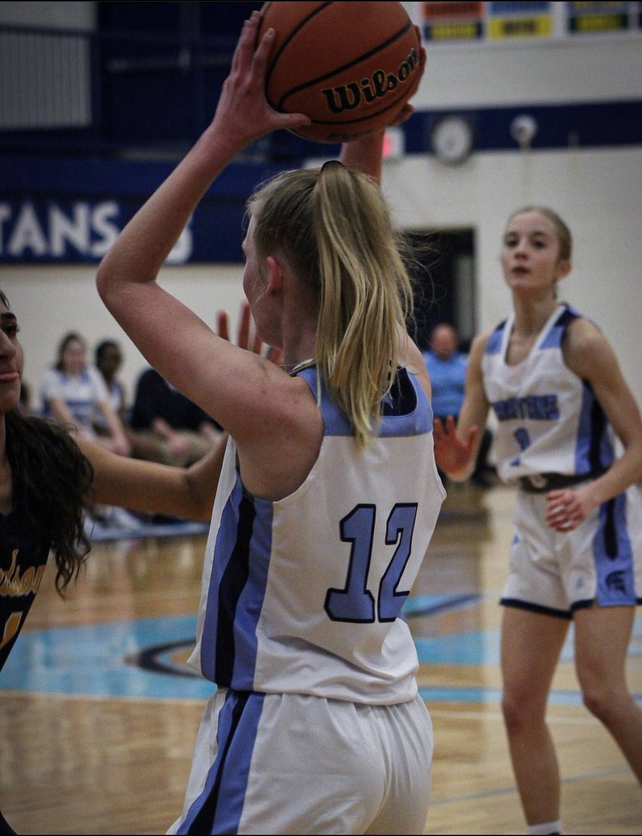 IT’S SPARTAN GAME DAY!!! 

Freshman are taking on Woodhaven at home (4:00)
Your JV and Varsity team are taking on the Churchill Chargers at home too @ 5:30, 7:00

LET’S GO SPARTANS! 💙💙