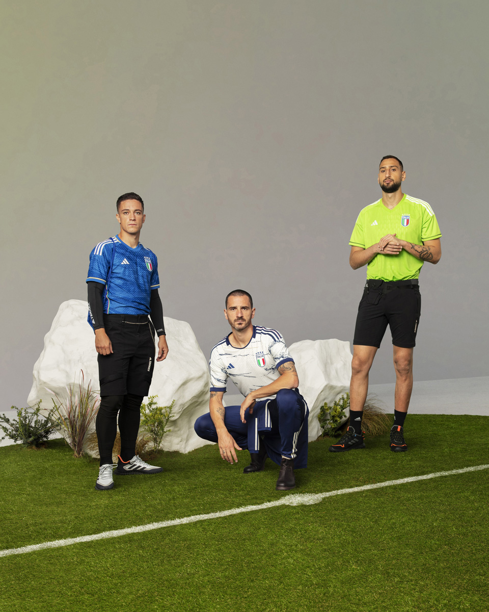 kitstown's tweet photo. 🇮🇹
adidas × Italy national football team 2023 new home &amp; away kits.

#Italy 
#adidasFootball 
#football #soccer #kitstown https://t.co/erGqAav0KC