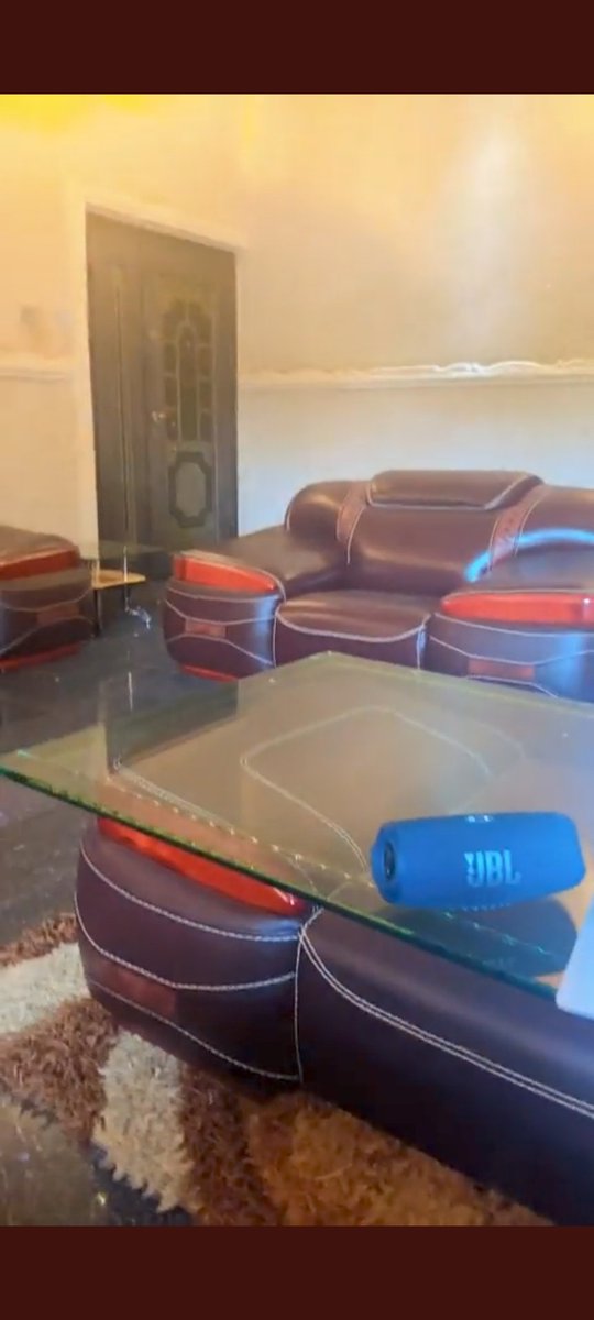 @SlymTallDude This sets of sofa alone na millions @lifematefurniture...Rich man Didi,more blessings boss