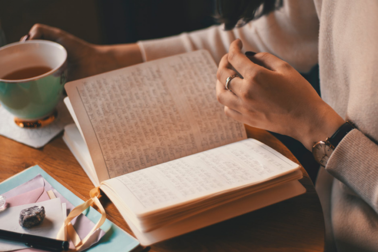 MarieCurieNE's tweet photo. We're working with @GatesheadLibraries to offer a new therapeutic writing group for bereaved people. Any bereaved adults can join and find out how writing can help ease the pressure and help us feel heard and supported.

Pre-booking essential: https://t.co/YEFWnIDZki https://t.co/tGgV3Yq5Mm