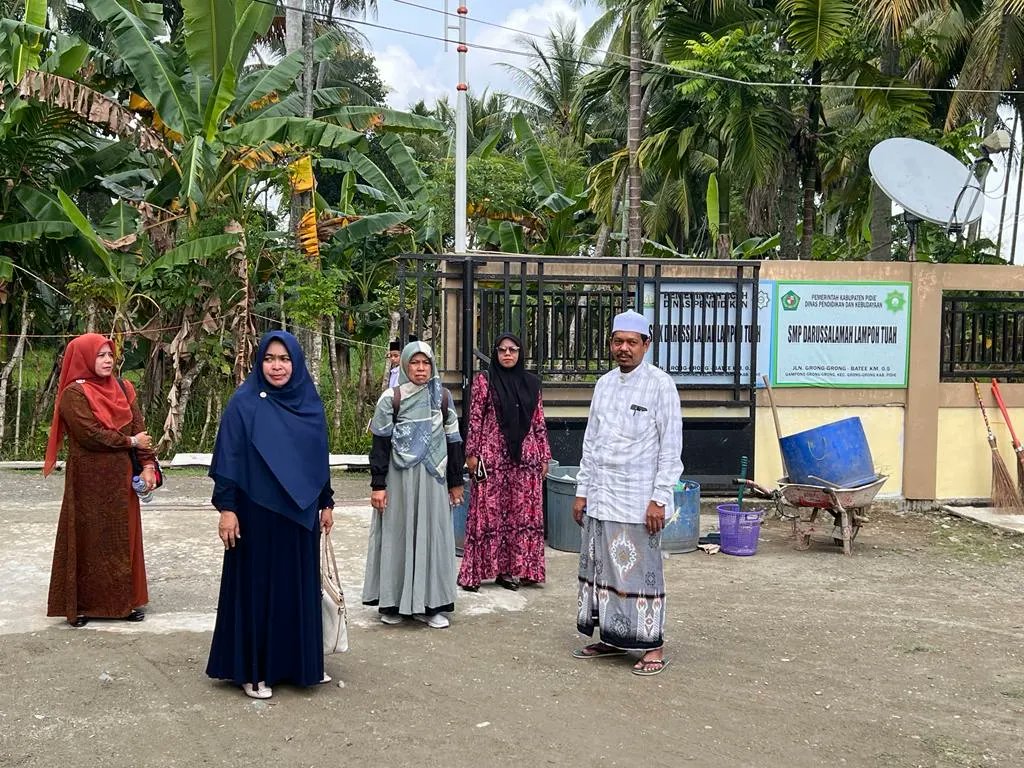 pie_npie's tweet photo. Giat jumat, 13 Jan 2023

sosialisasi mengenai perkoperasian pd rapat pembentukan koperasi di dayah Darussalam lampoh ruah kec.grong2, dihadiri oleh kadis perdagkop, kabid koperasi, pengawas koperasi dan ppkl
@PENYULUH_COOP

#penyuluhkoperasi 
#ppklaceh 
#ppklpidie 
#depcoop https://t.co/FRMGrAojjJ