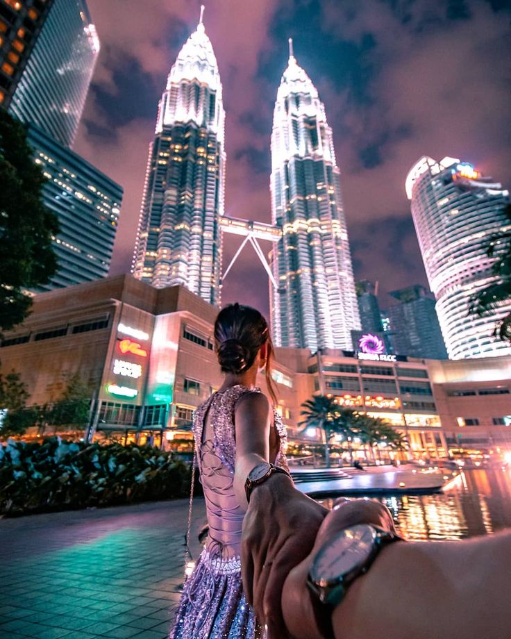 buticuldc's tweet photo. Vacanta #LastMinute #KualaLumpur & plaja #Phuket, 10 zile - 27 ianuarie
Doua dintre cele mai importante destinatii turistice ale Asiei de Sud-Est: #Malaezia si #Thailanda te asteapta in 2023.
1.550 Euro/pers - Executive Studio cu Mic dejun
☎: 0722 103 363
#ButiculDeCalatorii https://t.co/ugLYdlxJ5n
