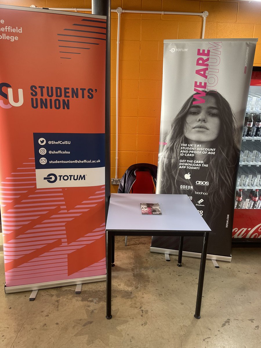 Amaan_Saqlainn's tweet image. Having a great afternoon chatting to @sheffcol students at the #olivegrove campus… pop by and say hi 👋 
@ShefColSU