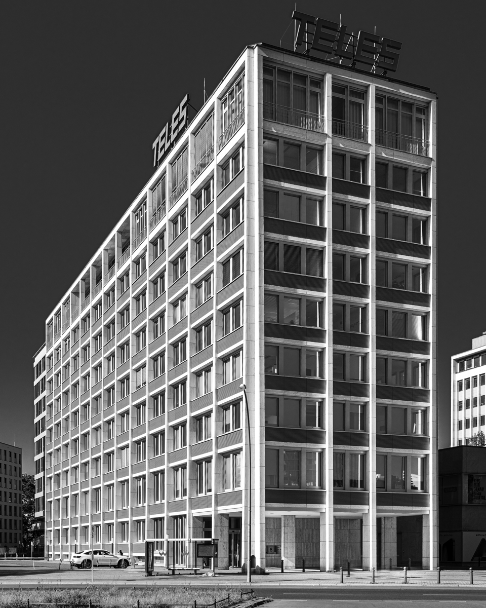 Berlin Modern tweet media