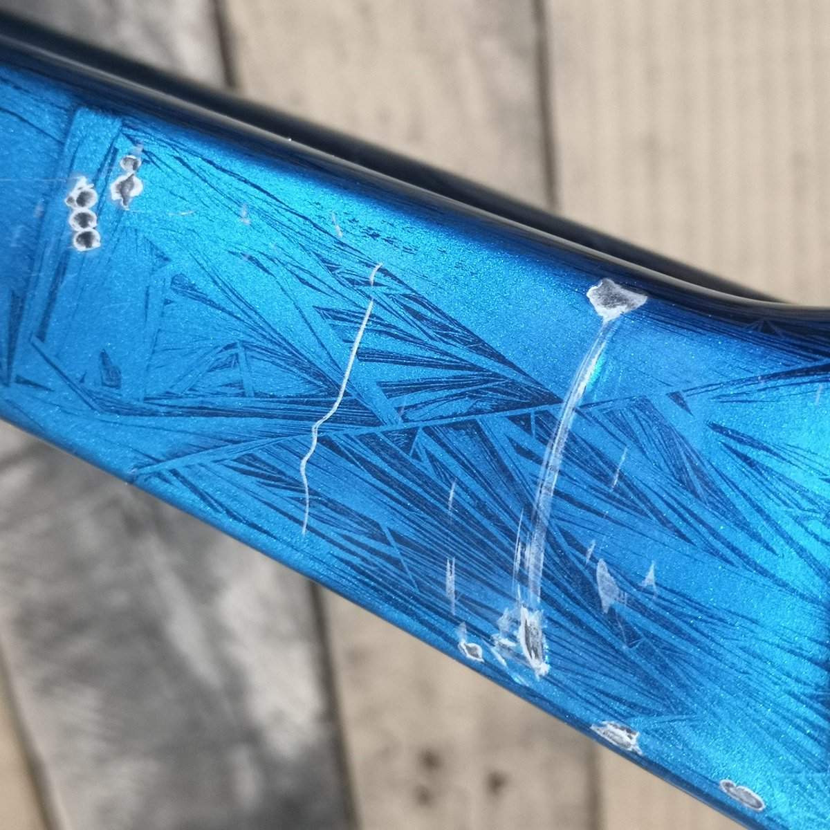 TargetComposite's tweet image. A cosmetic paint repair to the frozen effect on a Colnago V3Rs.

Our Steve did an amazing job of mastering this technique.

#colnago #cosmeticbikerepair #carbonbikerepair #bikepaintrepair #bikerespray #TargetComposites

Read full post here:
targetcomposites.co.uk/post/cosmetic-…