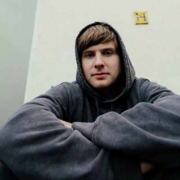 #OnAirNow Theo Fitzgibbon <a href="/FitzgibbonTheo/">Theo Fitzgibbon</a> <a href="/VampAndFade/">Vamp & Fade PR</a> - Waterfall, listen.openstream.co/7154/audio or tinyurl.com/2afw5j2v 
IndieMUSIC mainstreamMUSIC Help keep the station going if you can donate here goodmusicradio.wixsite.com/gmrts