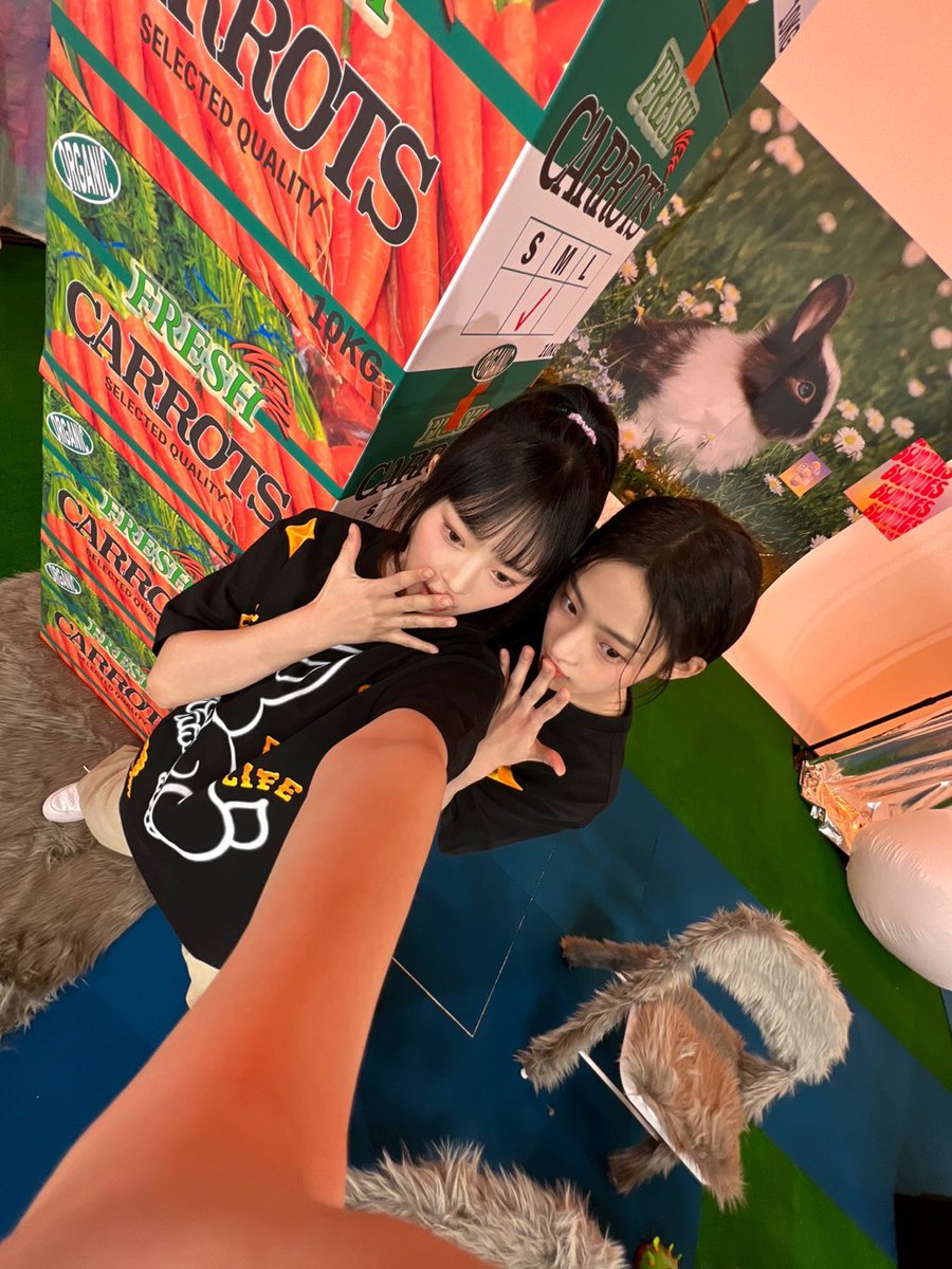 ᨦ♡︎ദ tweet media