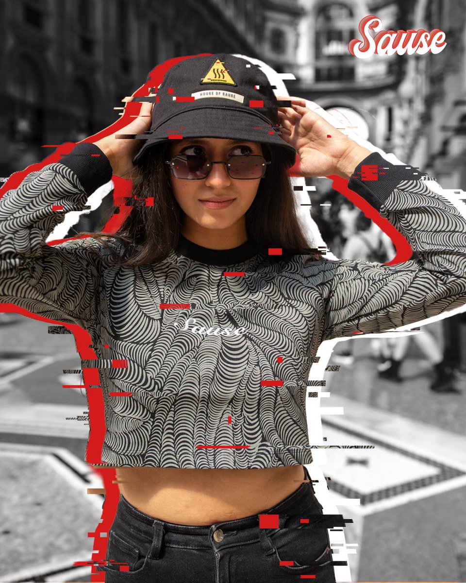 houseofsause's tweet photo. Glitch in the matrix 🌀

Check out our latest drops at https://t.co/J0PKxtiDys

Get sausing!  #VIBE #streetwear #HOSause #HouseOfSause #hypebeast #fashion https://t.co/X3r9UeLD5f