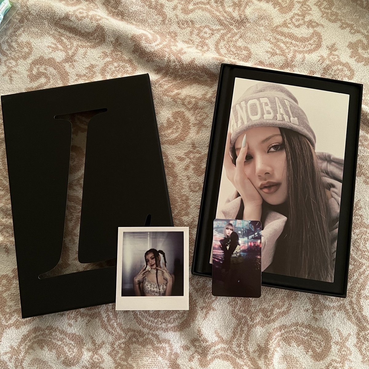 mhee_aiahkins's tweet photo. wts lfb ph | pls help rt | onhand

lisa unsealed albums 'lalisa'

black &amp; gold ver w/ pc - 300
gold ver w/o pc - 200

payo

pls dm me 😊 https://t.co/nsN04XMyiv