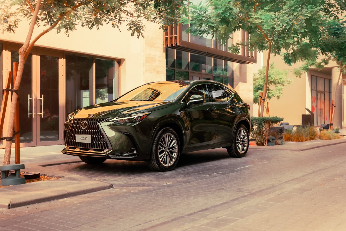 LexusBahrain's tweet photo. الأداء العالي في أنقى صورة

#Lexus #LexusBahrain #لكزس_البحرين https://t.co/wpaC8eIRiU