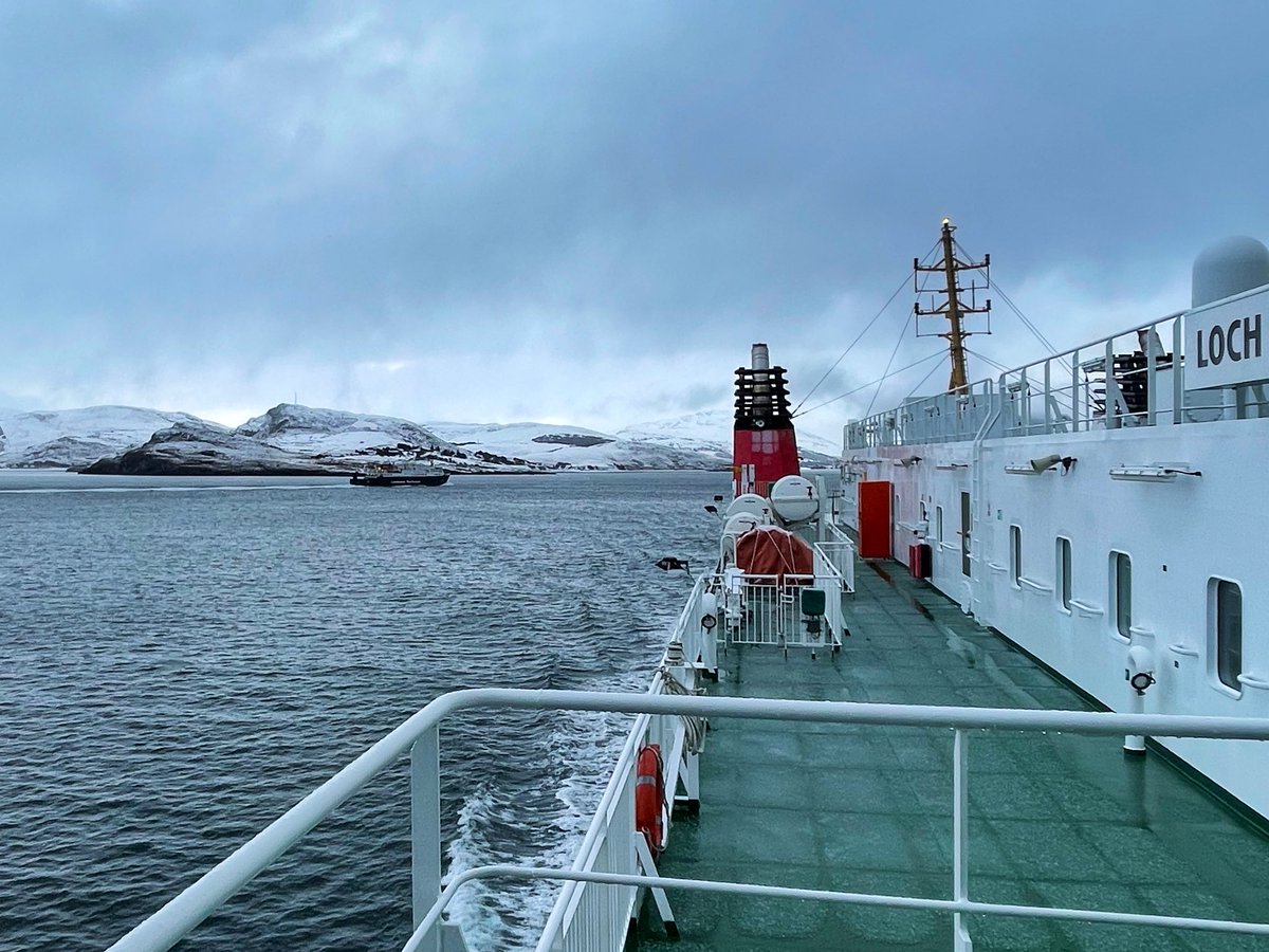 This morning's views from the bridge 🥶❄️ #lifeatsea ⛴️😊